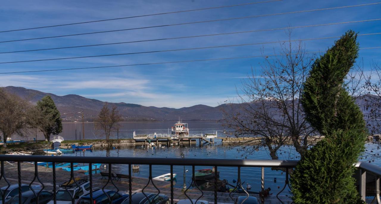 Voria Paralia Kastoria Bagian luar foto